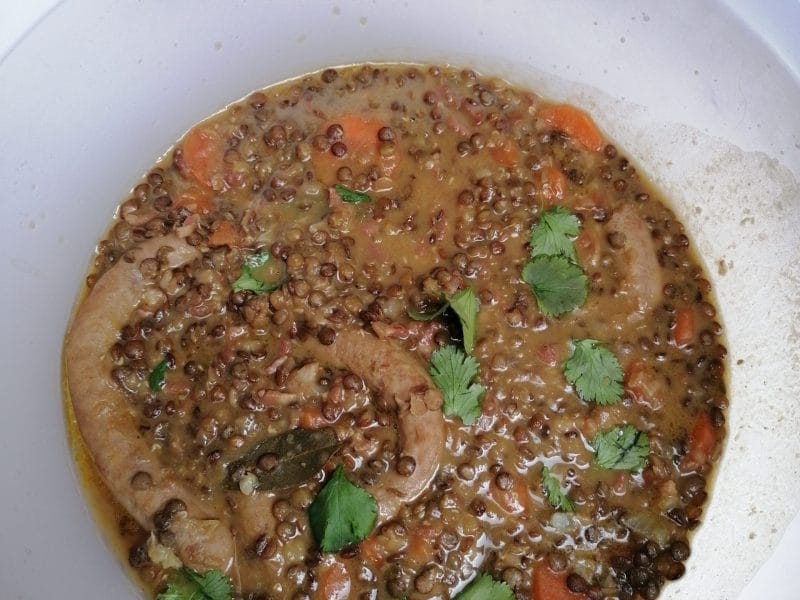 Cliquez pour zoomer ! Lentilles et ses saucisses Thermomix par Soka1007