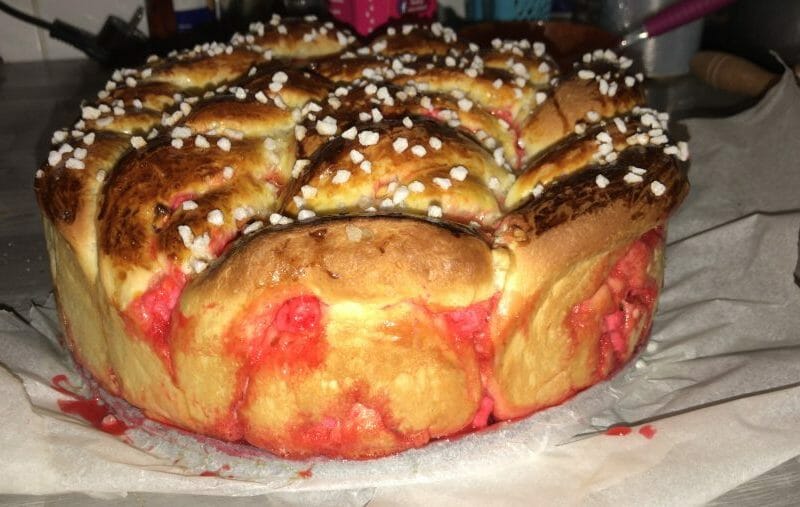 Cliquez pour zoomer ! Brioche aux pralines roses Thermomix par bayouche