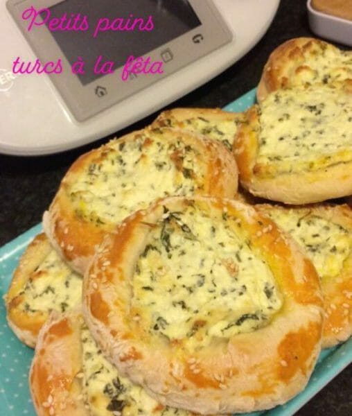 Cliquez pour zoomer ! Poğaça – Petits pains Turcs à la Feta Thermomix par kikinette57