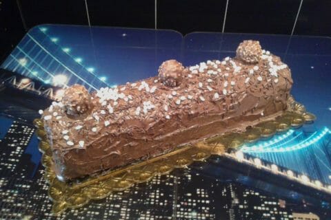 Cliquez pour zoomer ! Bûche Ferrero Rocher Thermomix par Anne