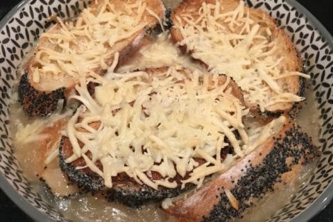 Cliquez pour zoomer ! Gratinée à l’oignon au Thermomix