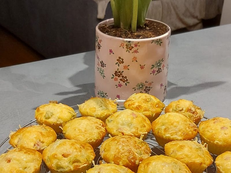 Cliquez pour zoomer ! Mini muffins au jambon et olives vertes Thermomix par VanessaG67