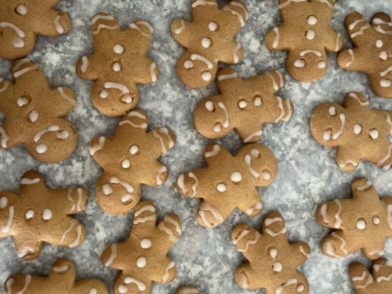 Cliquez pour zoomer ! Bonhommes en pain d’épices Thermomix par Bixi01