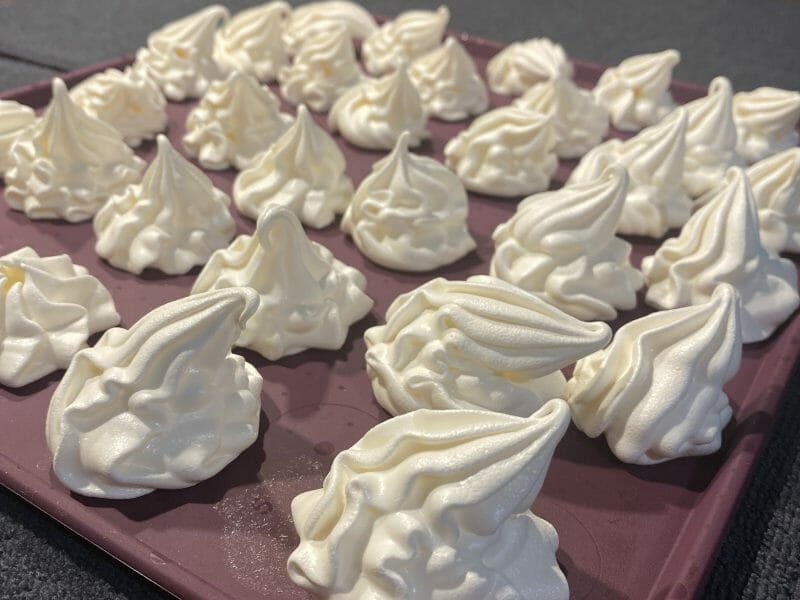 Cliquez pour zoomer ! Meringues Thermomix par Vinou73