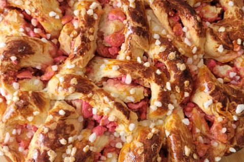 Cliquez pour zoomer ! Brioche aux pralines roses Thermomix par cindy731