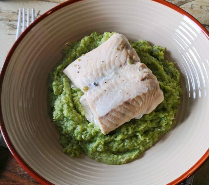 Cliquez pour zoomer ! Saumon sur purée de brocolis Thermomix par Tether