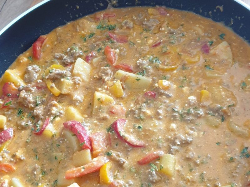 Cliquez pour zoomer ! Boeuf aux poivrons et pommes de terre Thermomix par maminou93
