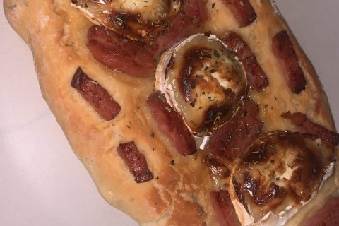 Cliquez pour zoomer ! Fougasse chèvre et lardons Thermomix par kimberl