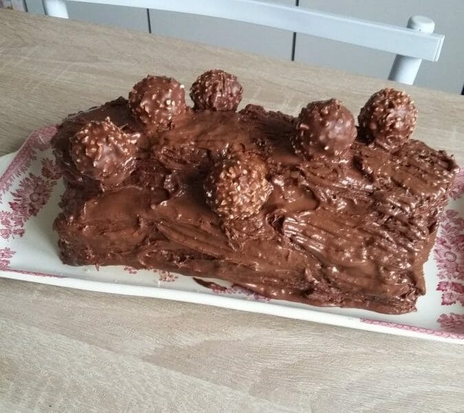 Cliquez pour zoomer ! Bûche Ferrero Rocher Thermomix par Fransoju