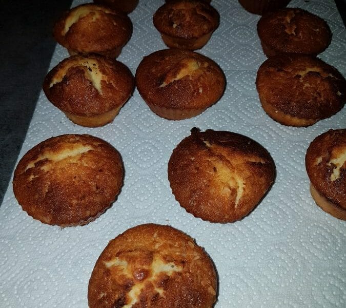 Cliquez pour zoomer ! Fondants au citron, coeur de lemon curd Thermomix par Emma_68