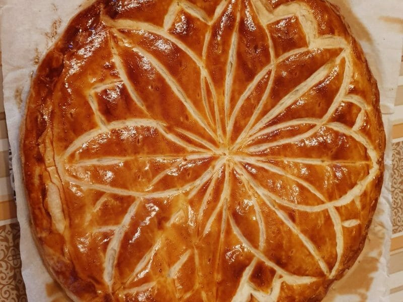 Cliquez pour zoomer ! Galette des rois à la frangipane Thermomix par titikamou