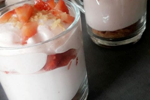 Cliquez pour zoomer ! Mousse de fraises au Thermomix