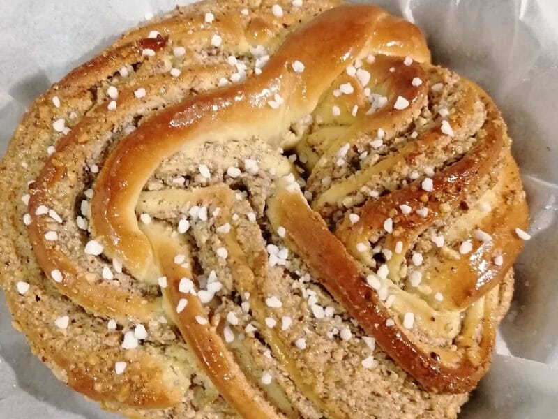 Cliquez pour zoomer ! Brioche tressée aux noisettes Thermomix par SeseNonoLeoLuka