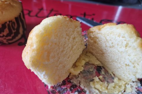 Cliquez pour zoomer ! Fondants au citron, coeur de lemon curd Thermomix par sweetlex