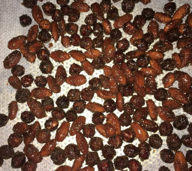 Cliquez pour zoomer ! Amandes grillées à la cannelle et au miel Thermomix par axeloline