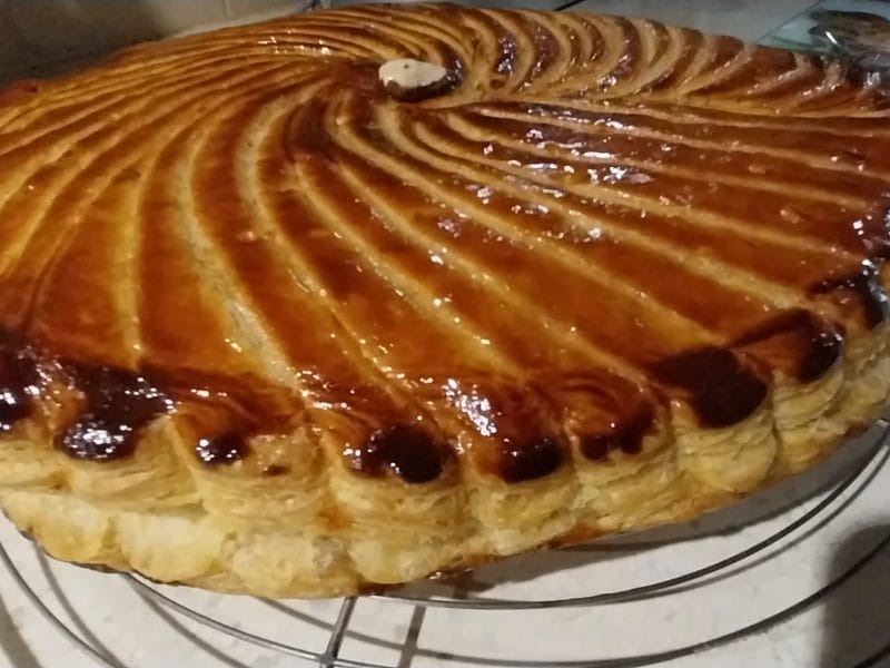 Cliquez pour zoomer ! Galette des rois à la frangipane Thermomix par mamounette67000