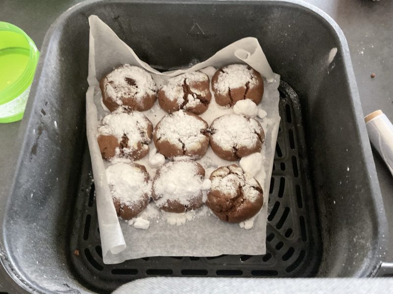 Cliquez pour zoomer ! Craquelés au chocolat Thermomix par Manon