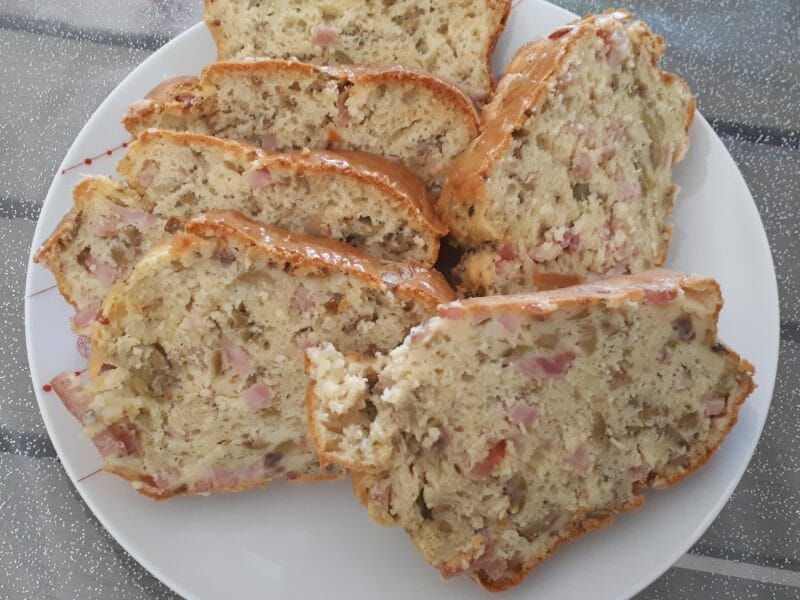 Cliquez pour zoomer ! Cake salé jambon fromage et olives Thermomix par LoHuE