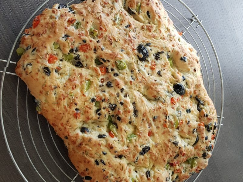 Cliquez pour zoomer ! Fougasse olives et lardons Thermomix par MarieJoe6