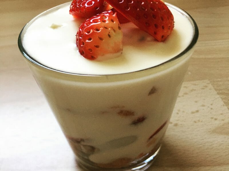 Cliquez pour zoomer ! Délices fraises et chocolat blanc Thermomix par Florette