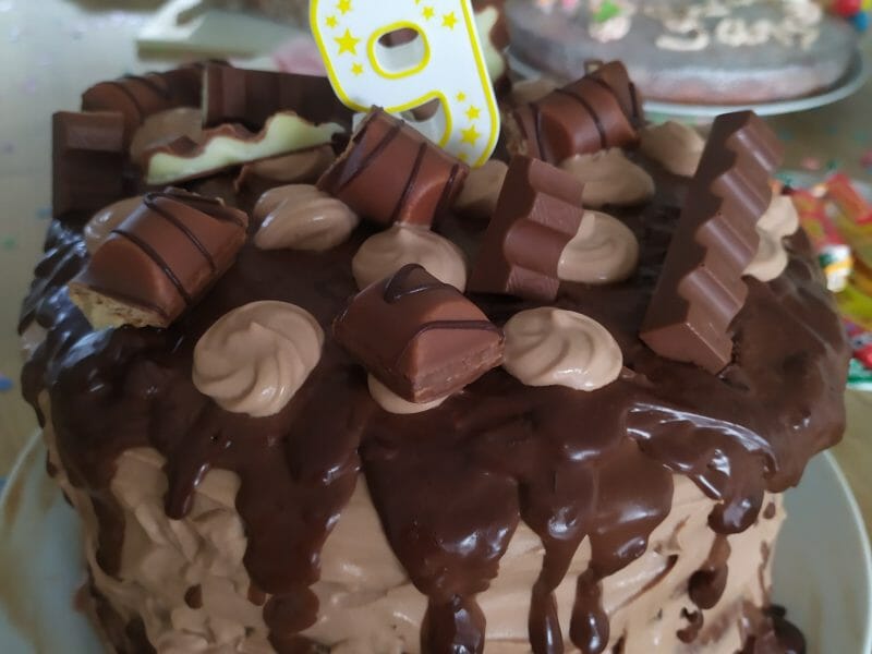 Cliquez pour zoomer ! Layer cake Kinder Bueno Thermomix par SAYAELY