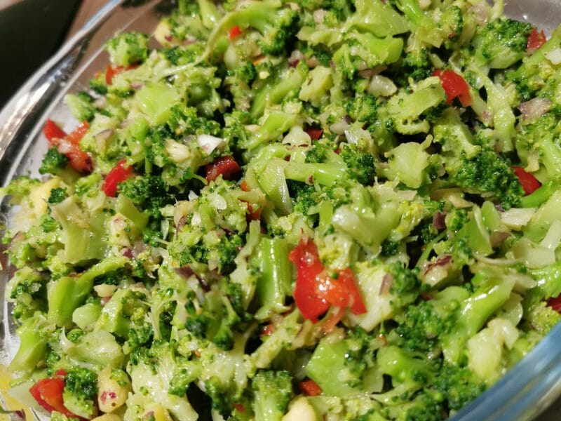 Cliquez pour zoomer ! Salade de brocolis Thermomix par Priscillia_1