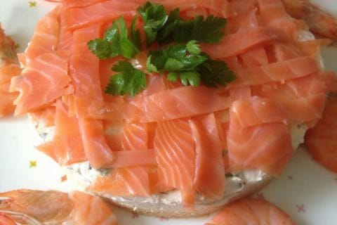 Cliquez pour zoomer ! Cheesecake au saumon sans cuisson Thermomix par Claire_44