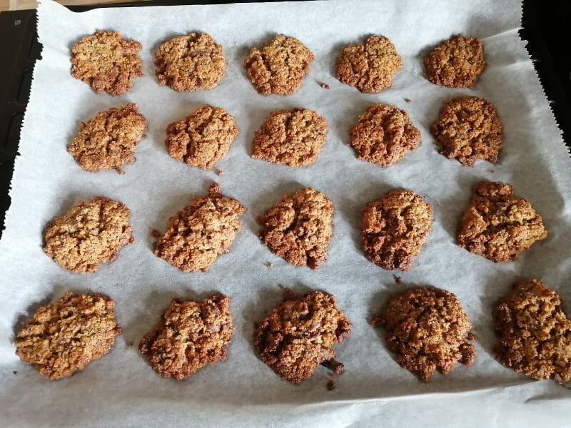 Cliquez pour zoomer ! Cookies au pain rassis et pépites de chocolat Thermomix par Emmye1010