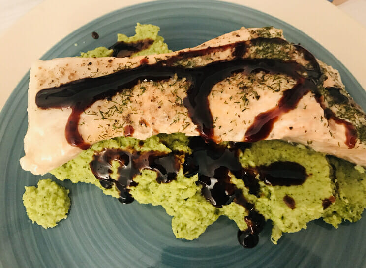 Cliquez pour zoomer ! Saumon sur purée de brocolis Thermomix par soleloi