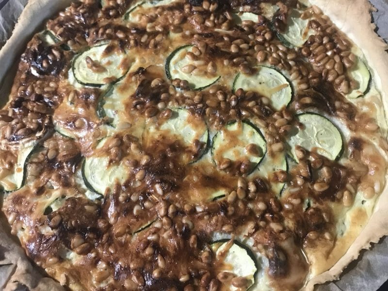 Cliquez pour zoomer ! Tarte courgettes, chèvre et pignons de pin Thermomix par Delph73