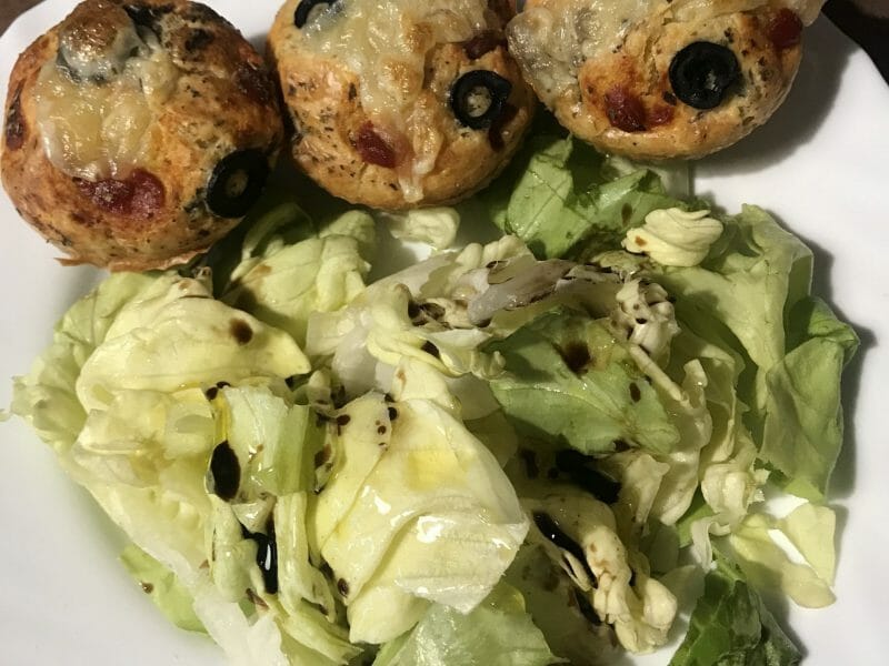 Cliquez pour zoomer ! Muffins salés façon pizza Thermomix par Delph73