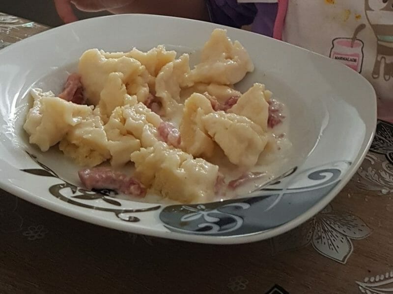Cliquez pour zoomer ! Knepps à la crème et aux lardons Thermomix par cindytkt57