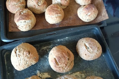 Cliquez pour zoomer ! Petits pains aux céréales Thermomix par Snoopy26