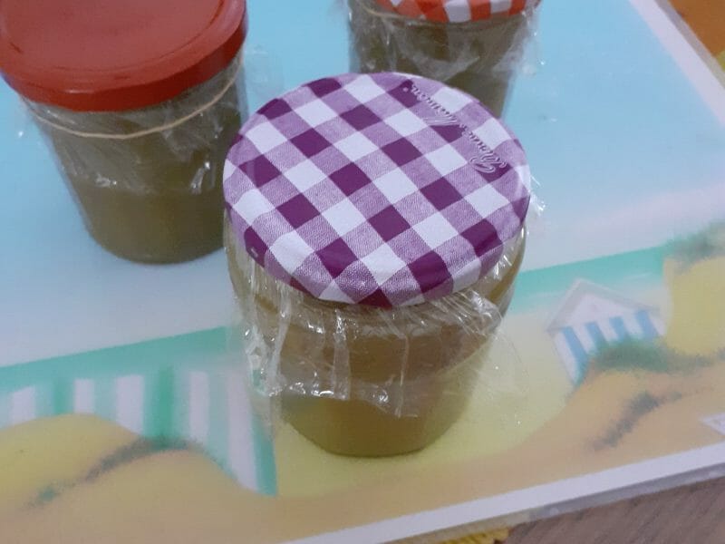 Cliquez pour zoomer ! Confiture de rhubarbe Thermomix par Annick62