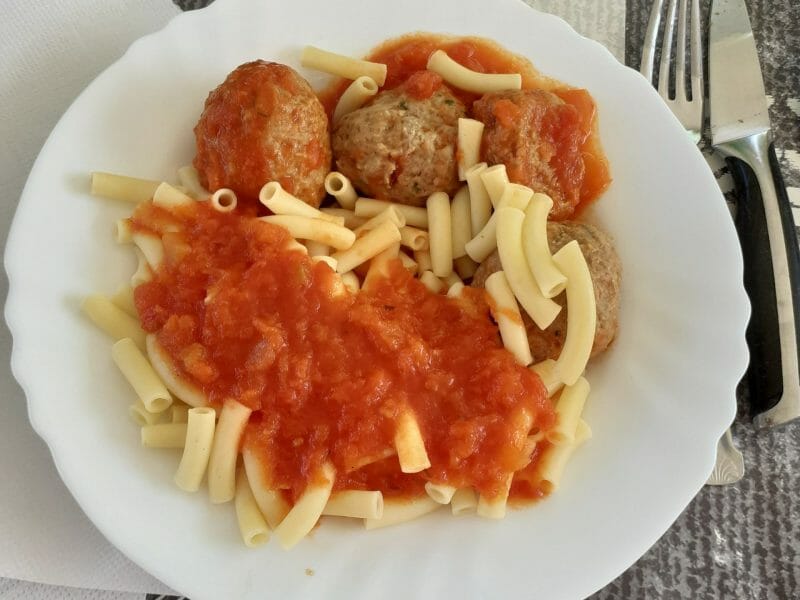 Cliquez pour zoomer ! Boulettes de viandes à la sauce tomate Thermomix par Annick62
