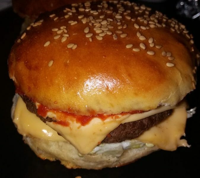 Cliquez pour zoomer ! Pains hamburger Thermomix par Aishou