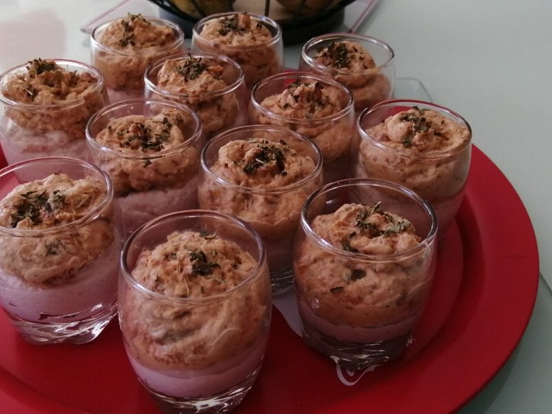 Cliquez pour zoomer ! Verrines mousse de jambon et pesto de tomates confites Thermomix par Gessica