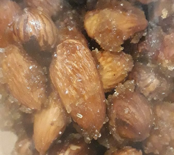 Cliquez pour zoomer ! Amandes grillées à la cannelle et au miel Thermomix par Sjulay