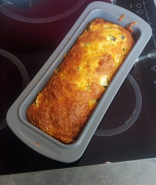 Cliquez pour zoomer ! Cake courgettes et cheddar Thermomix par Mrsxestelle