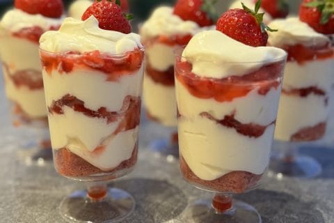 Cliquez pour zoomer ! Délices fraises et chocolat blanc Thermomix par Sandrine