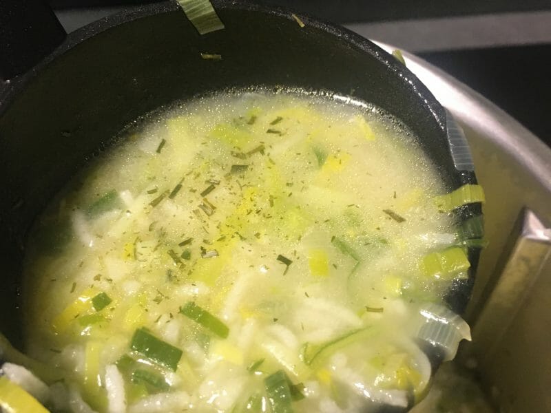 Cliquez pour zoomer ! Soupe de poireaux à la ciboulette Thermomix par Sandrine