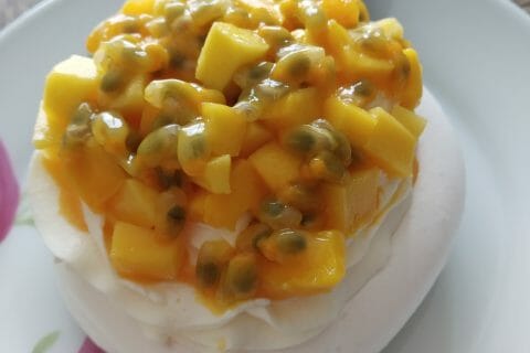 Cliquez pour zoomer ! Mini pavlova aux fraises Thermomix par Typouic