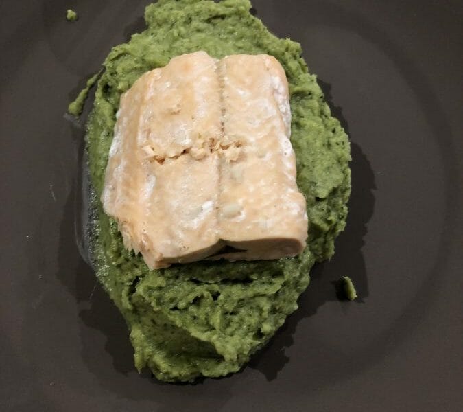 Cliquez pour zoomer ! Saumon sur purée de brocolis Thermomix par Mélanie