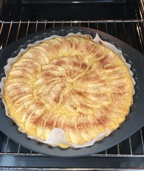 Cliquez pour zoomer ! Tarte aux pommes sans pâte Thermomix par Salade 🥗