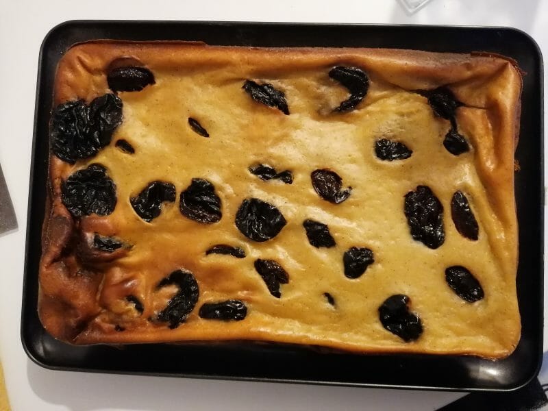 Cliquez pour zoomer ! Far breton aux pruneaux Thermomix par Titia