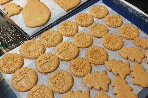 Cliquez pour zoomer ! Biscuits pain d’épices de la Saint Nicolas Thermomix par crevette83
