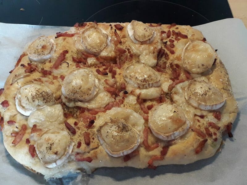 Cliquez pour zoomer ! Fougasse chèvre et lardons Thermomix par chachag71