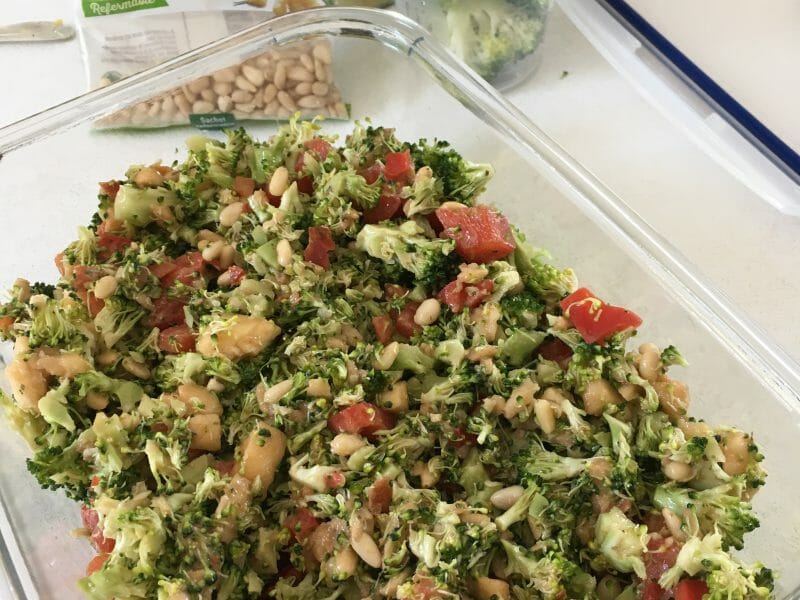 Cliquez pour zoomer ! Salade de brocolis Thermomix par Célinou