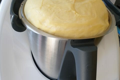 Cliquez pour zoomer ! Brioche tressée à la mie filante Thermomix par Cocolabricot