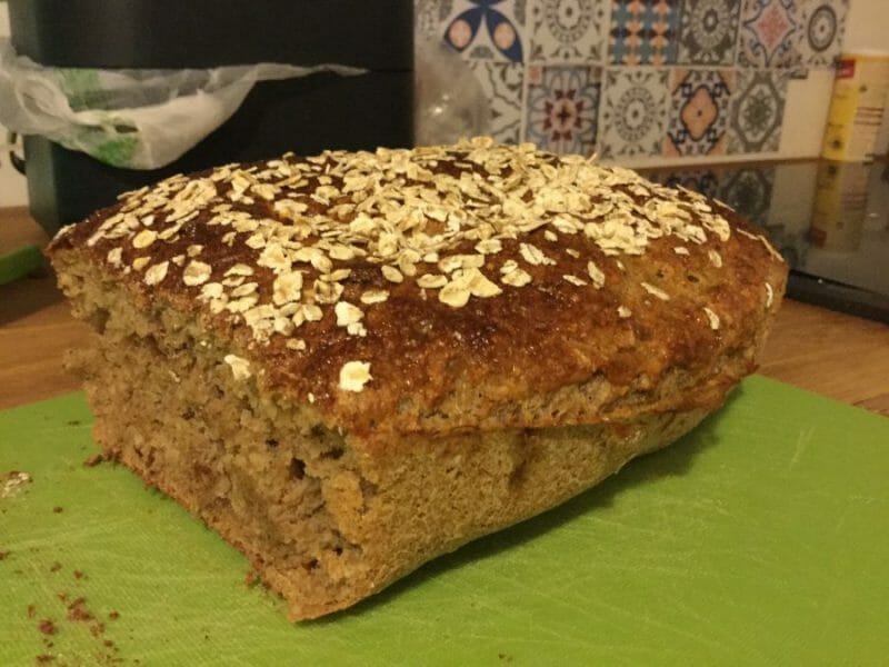 Cliquez pour zoomer ! Pain aux flocons d’avoine et au miel Thermomix par elonijordan